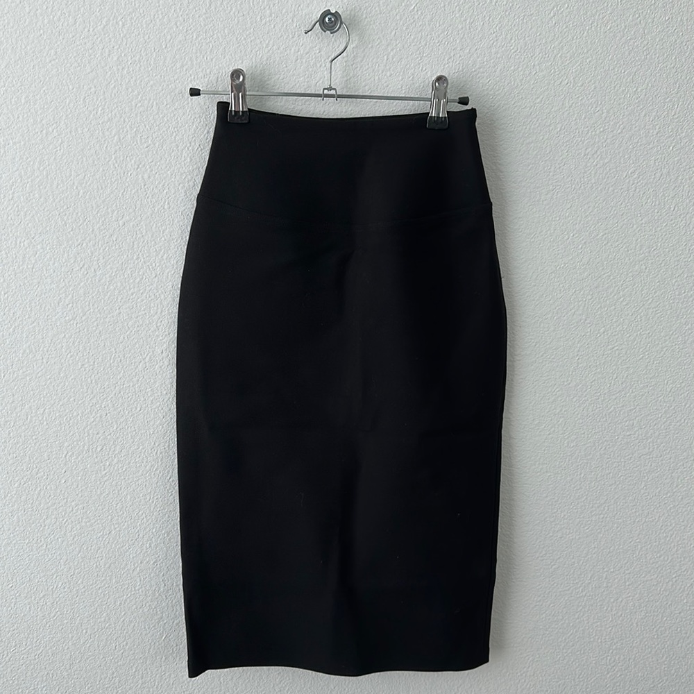 black pencil skirt